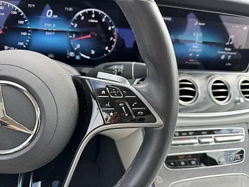 Mercedes-Benz E-Класс, 2022г, задний привод, автомат