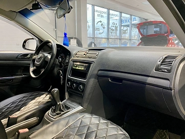 Skoda Octavia, 2010г, передний привод, механика