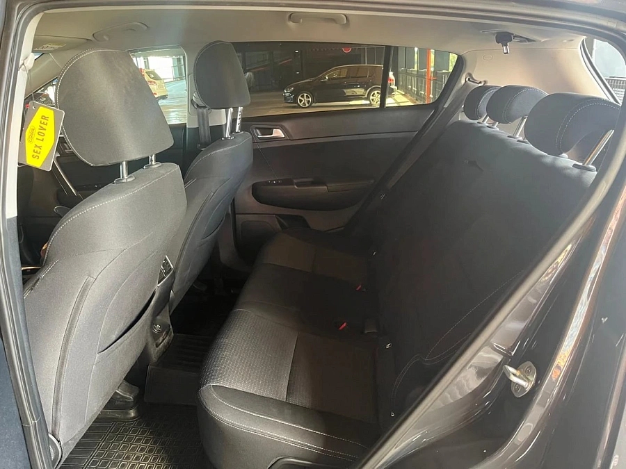 Kia Sportage, 2019г., передний привод, автомат