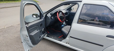 Renault Logan, 2006г, передний привод, механика