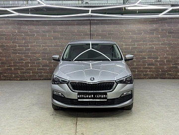 Skoda Rapid, 2021г, передний привод, робот