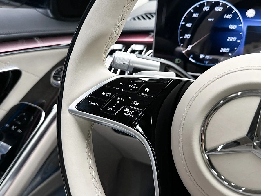 Mercedes-Benz S-Класс, 2023г., полный привод, автомат