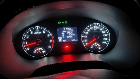 Kia Seltos, 2022г, полный привод, вариатор