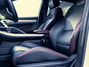 Geely Coolray, 2023г, передний привод, робот