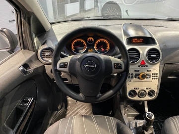 Opel Corsa, 2008г, передний привод, механика