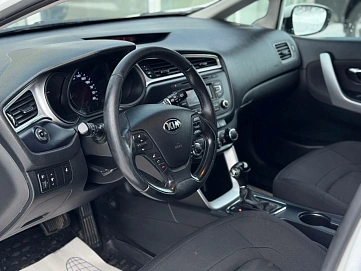 Kia Ceed, 2018г, передний привод, автомат