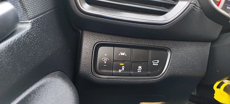 Hyundai Santa Fe, 2019г, передний привод, автомат