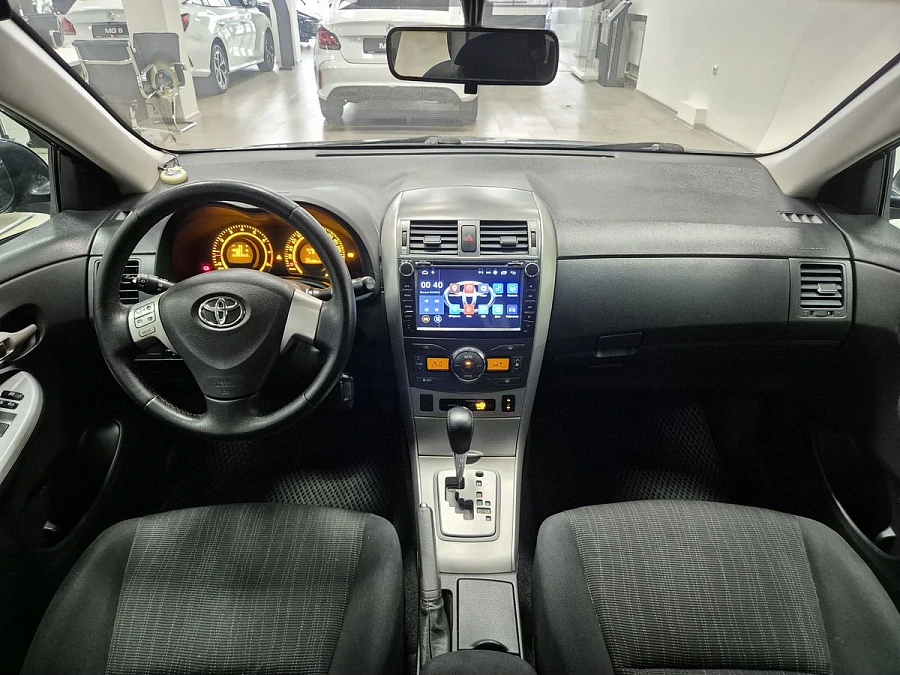 Toyota Corolla, 2008г., передний привод, автомат