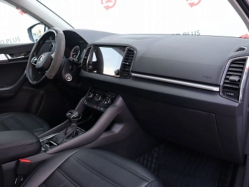 Skoda Karoq, 2021г, передний привод, автомат