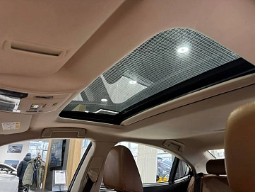 Lexus ES, 2017г, передний привод, автомат