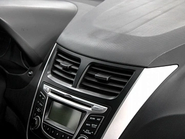 Hyundai Solaris, 2011г, передний привод, механика