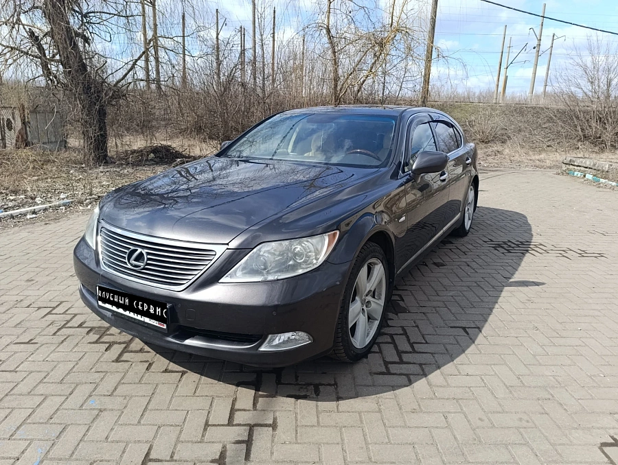 Lexus LS, 2008г., задний привод, автомат