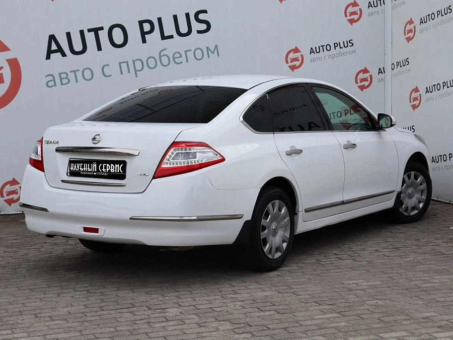 Nissan Teana, 2012г., передний привод, вариатор