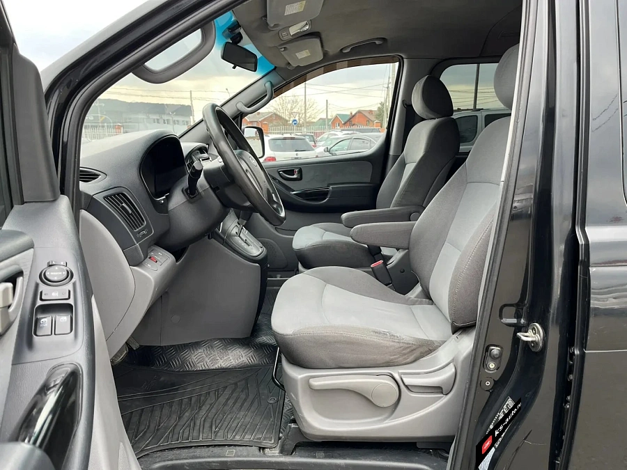 Hyundai Grand Starex, 2008г., задний привод, автомат