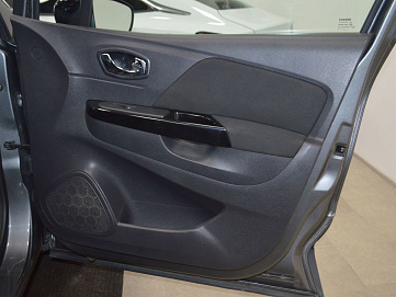 Renault Kaptur, 2018г, полный привод, механика