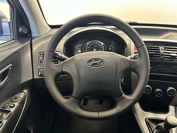 Hyundai Tucson, 2008г, передний привод, механика