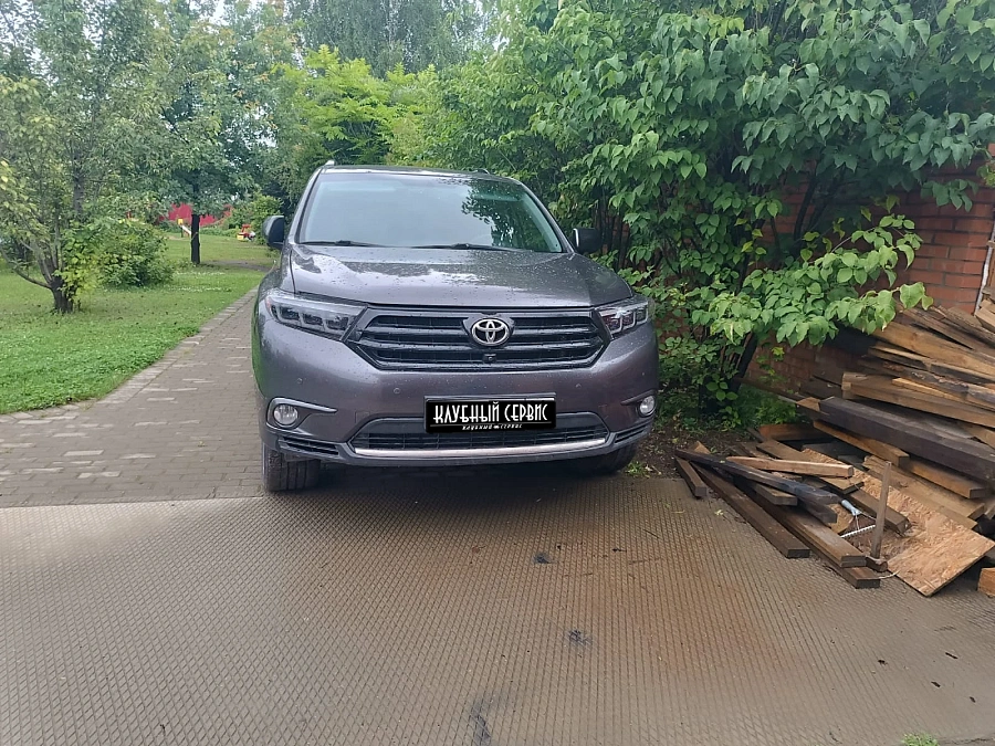 Toyota Highlander, 2012г., полный привод, автомат