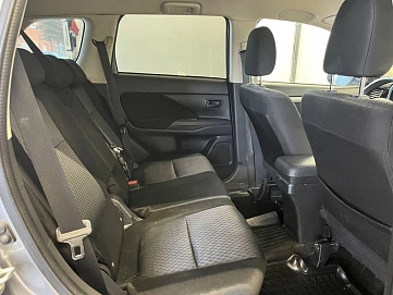 Mitsubishi Outlander, 2012г, передний привод, вариатор