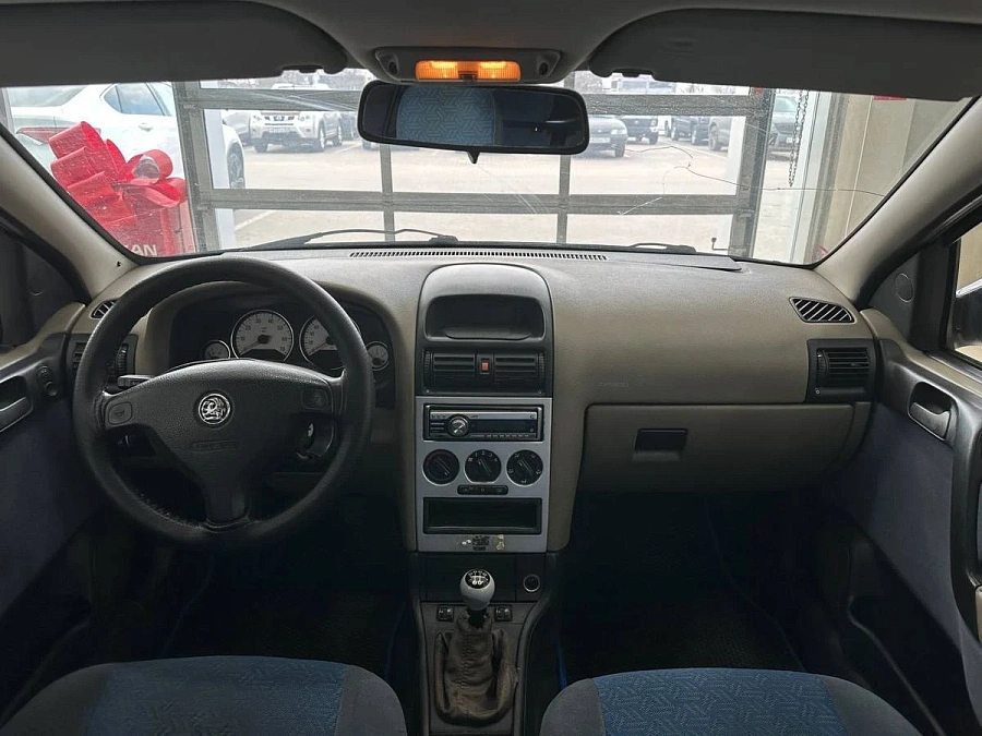 Chevrolet Viva, 2005г., передний привод, механика