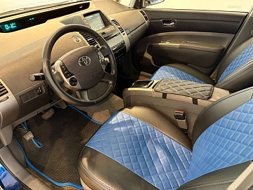 Toyota Prius, 2009г, передний привод, автомат