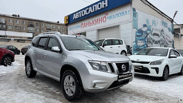 Nissan Terrano, 2019г., полный привод, механика