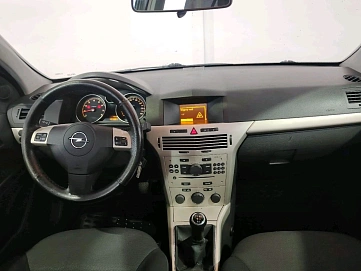 Opel Astra, 2007г, передний привод, механика