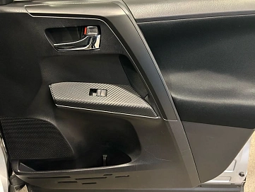 Toyota RAV4, 2014г, передний привод, автомат