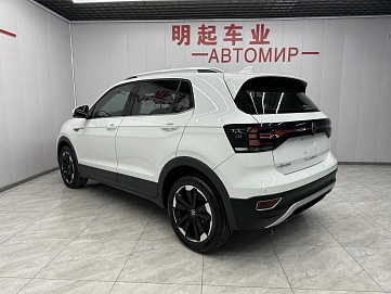 Volkswagen Tacqua, 2022г, передний привод, автомат