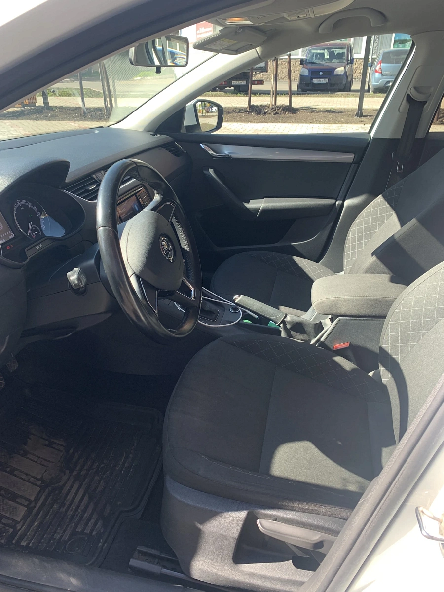 Skoda Octavia, 2020г., передний привод, автомат