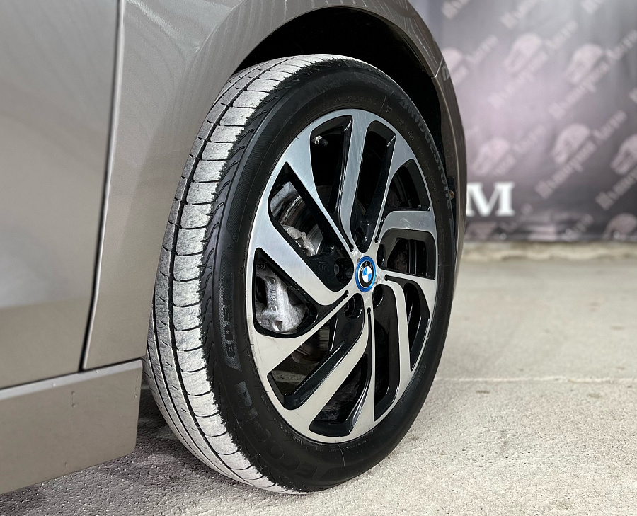 BMW i3, 2014г., задний привод, автомат
