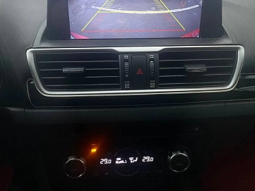 Mazda 3, 2013г, передний привод, автомат