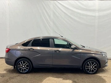 Lada (ВАЗ) Vesta, 2019г, передний привод, механика