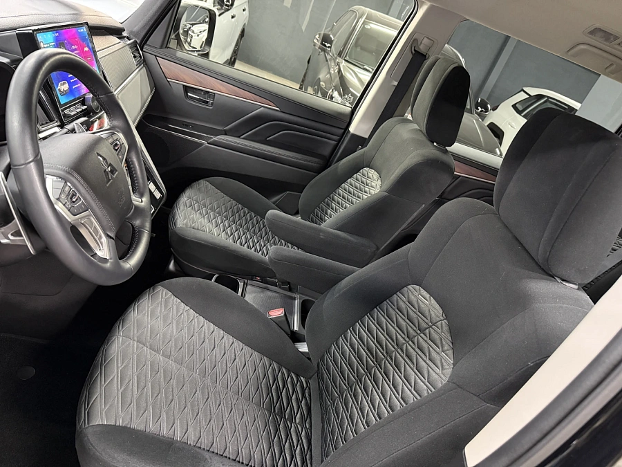Mitsubishi Delica D:5, 2025г.