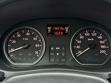 Renault , 2011г., передний привод, механика