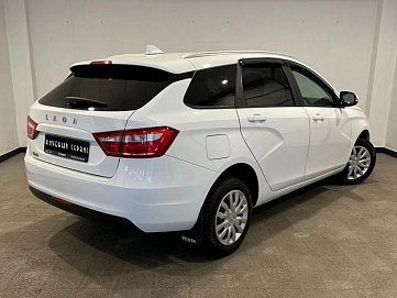 Lada (ВАЗ) Vesta, 2021г, передний привод, механика