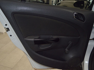 Opel Corsa, 2009г, передний привод, механика