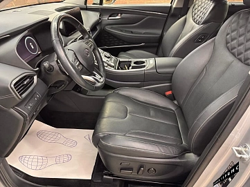 Hyundai Santa Fe, 2021г, полный привод, робот