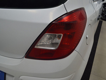 Opel Corsa, 2009г, передний привод, механика