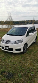 Honda Freed, 2012г, передний привод, вариатор