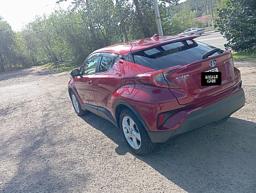 Toyota C-HR, 2018г, передний привод, вариатор