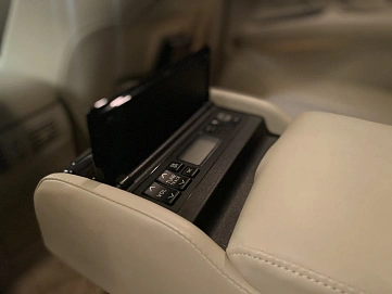 Infiniti M, 2012г, полный привод, автомат