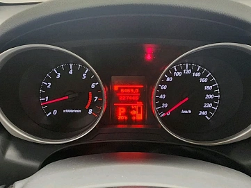 Mitsubishi ASX, 2012г, передний привод, вариатор