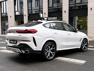 BMW X6, 2024г, полный привод, автомат