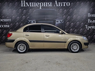 Kia Rio, 2006г, передний привод, автомат