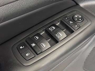 Jeep Grand Cherokee, 2013г, передний привод, автомат