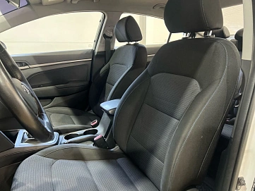 Hyundai Elantra, 2018г, передний привод, механика