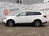 Mitsubishi Outlander, 2015г., полный привод, вариатор