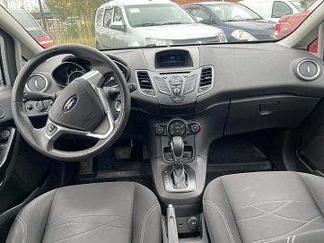 Ford Fiesta, 2016г, передний привод, робот