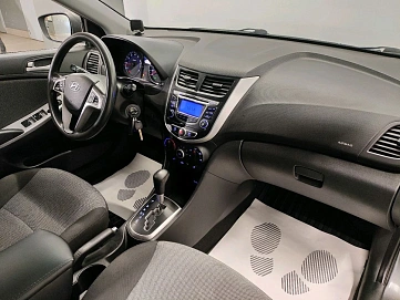 Hyundai Solaris, 2012г, передний привод, автомат