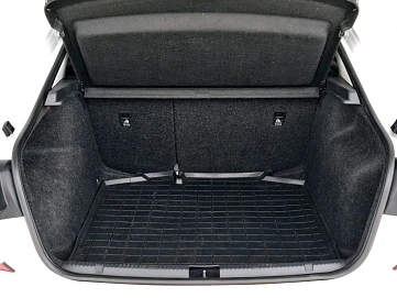 Volkswagen Polo, 2020г, передний привод, механика